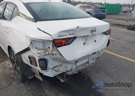 2024 Nissan Sentra Sv Xtronic Cvt z USA, uszkodzony, nr VIN 3N1AB8CV9RY211840